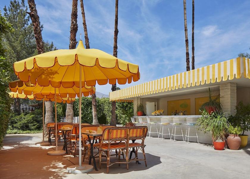 California Palm Springs Poolside bar