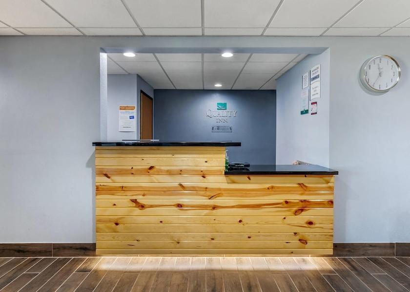 Wisconsin New London Lobby