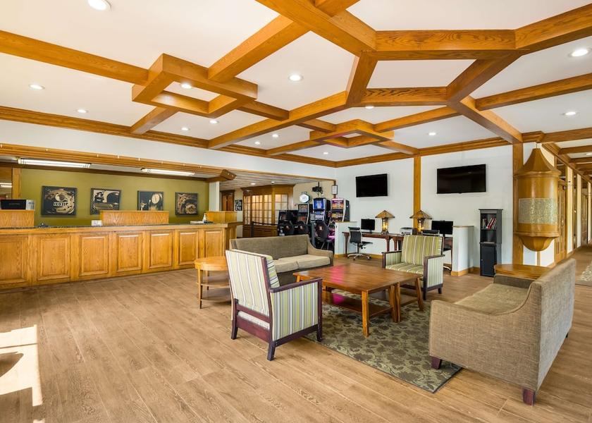 Illinois Galesburg Reception