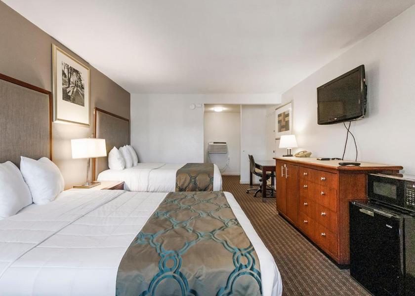 California Hayward 2 Queen Beds-Non Smoking
