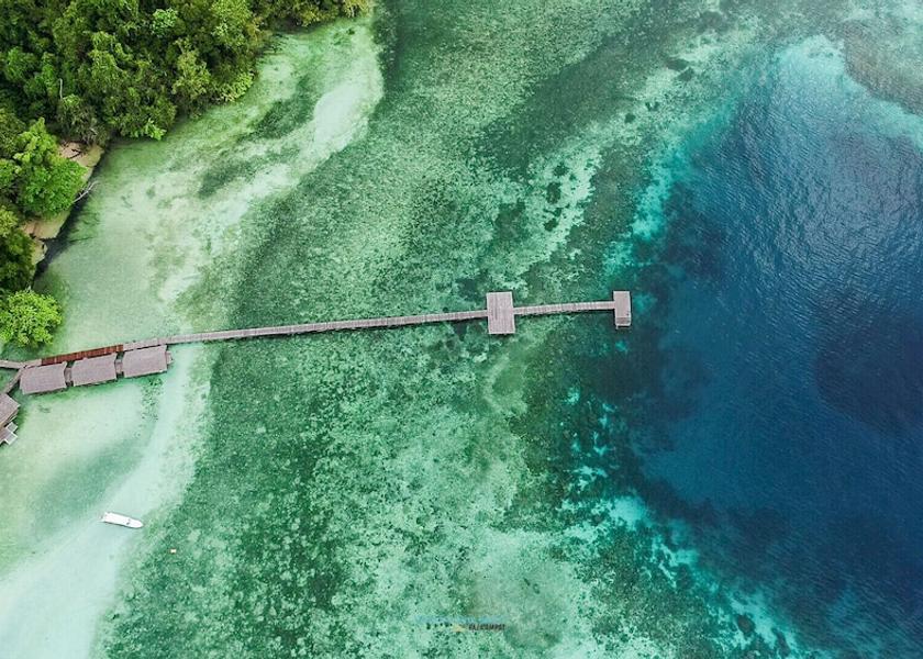  Waisai Exterior Detail