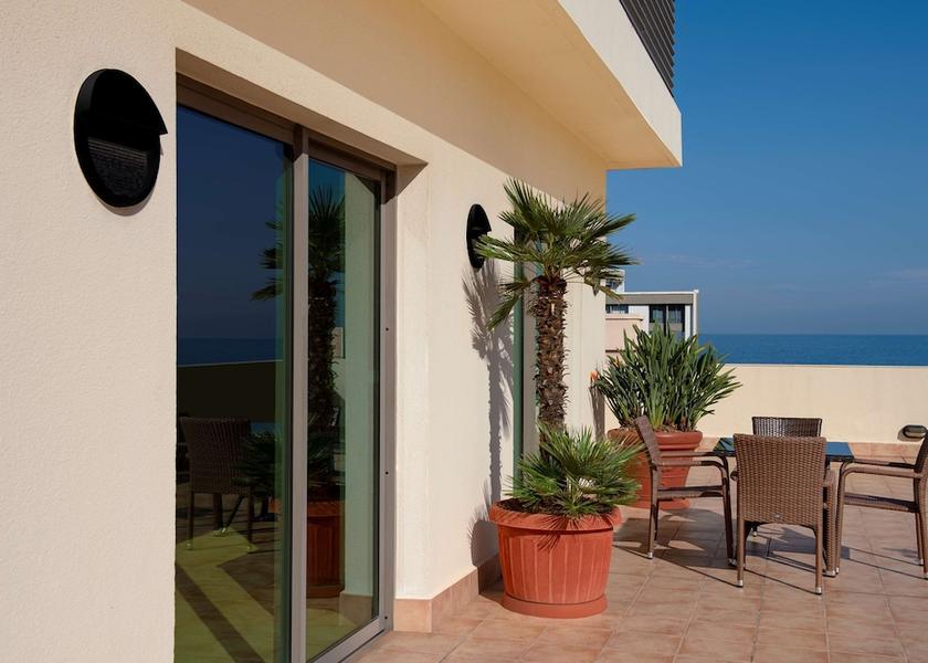  Beirut Terrace/patio