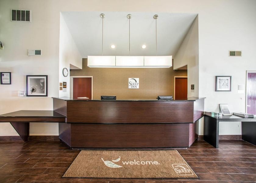 Illinois Decatur Lobby