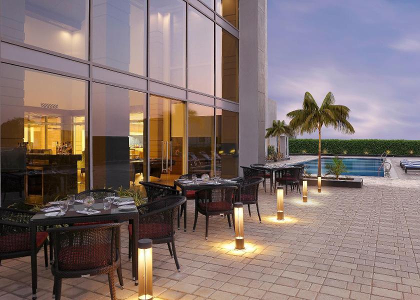 Tamil Nadu Kushwaha nagar Poolside bar
