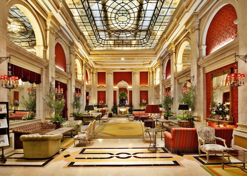  Lisbon Lobby sitting area