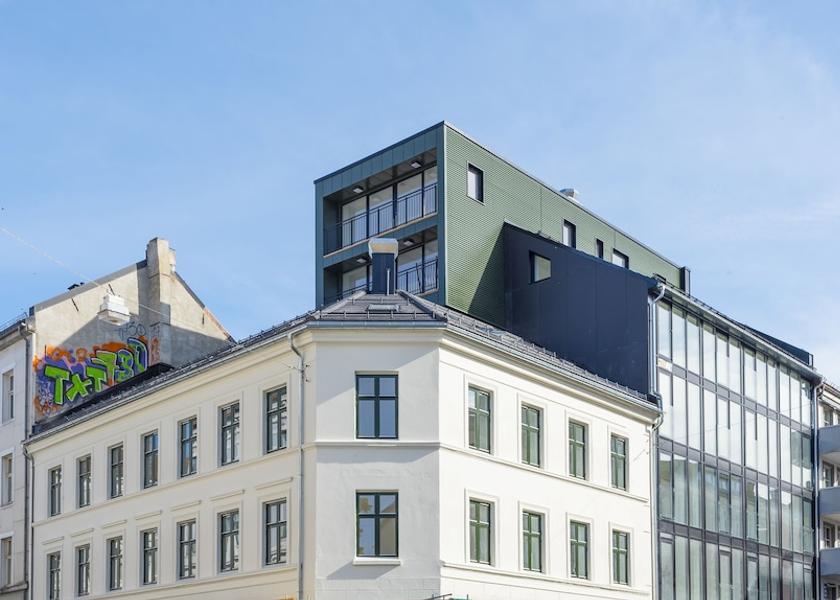  Oslo Exterior Detail