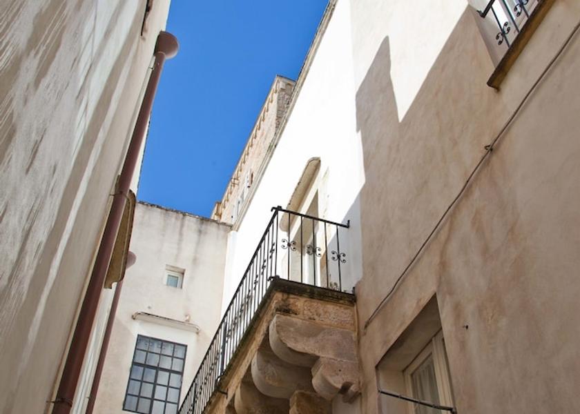 Puglia Galatina Exterior Detail