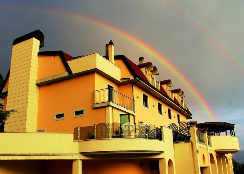 Basilicata Castelluccio Superiore Facade