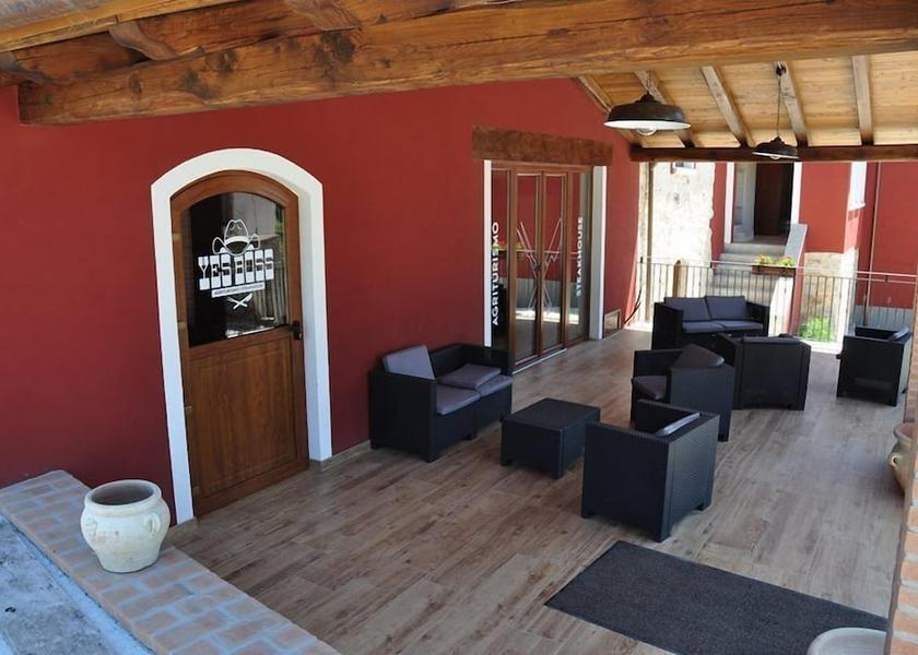 Campania Morcone Porch