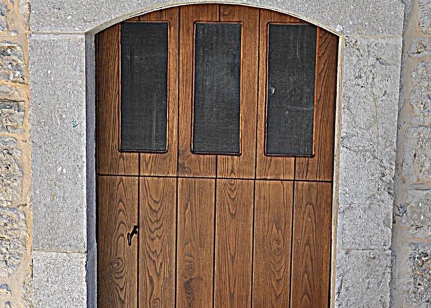 Campania Morcone Exterior Detail
