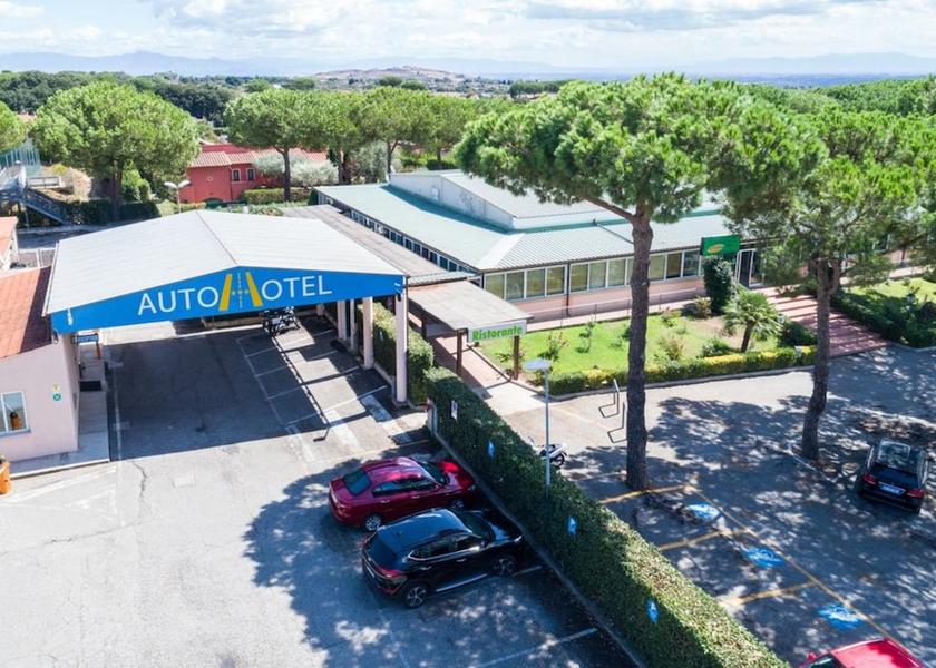 Lazio Formello Property entrance