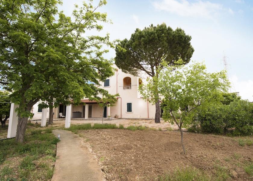 Puglia Monteroni di Lecce Facade