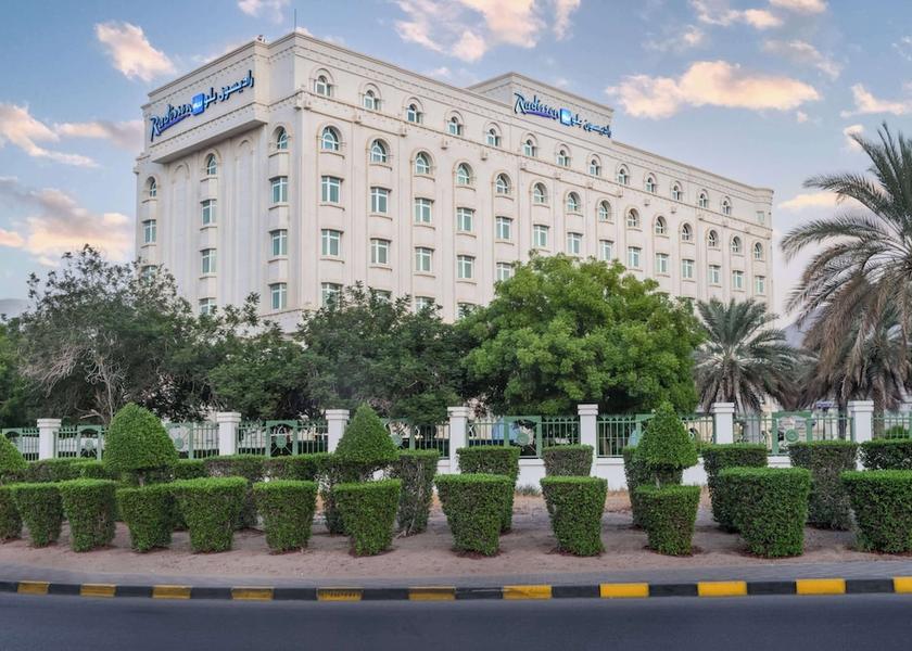  Muscat Exterior Detail