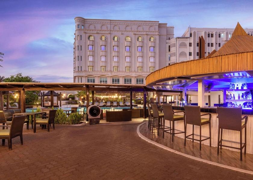  Muscat Bar