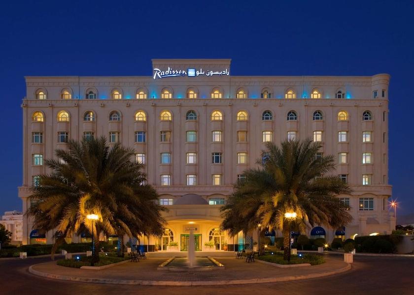  Muscat Exterior Detail