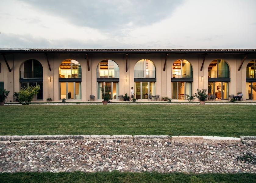 Veneto Zevio Exterior Detail