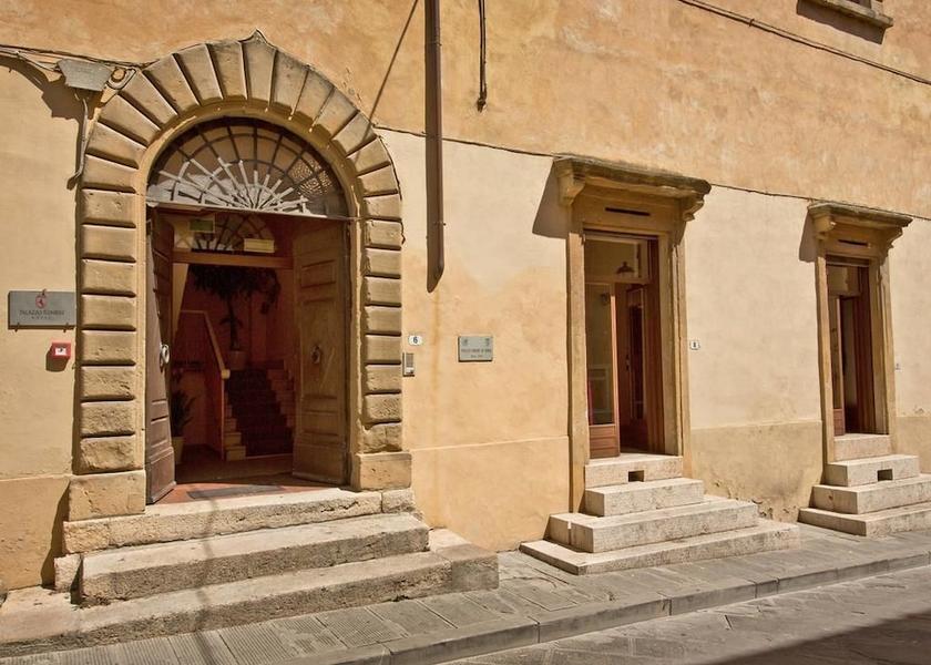 Tuscany Colle di Val d'Elsa Facade