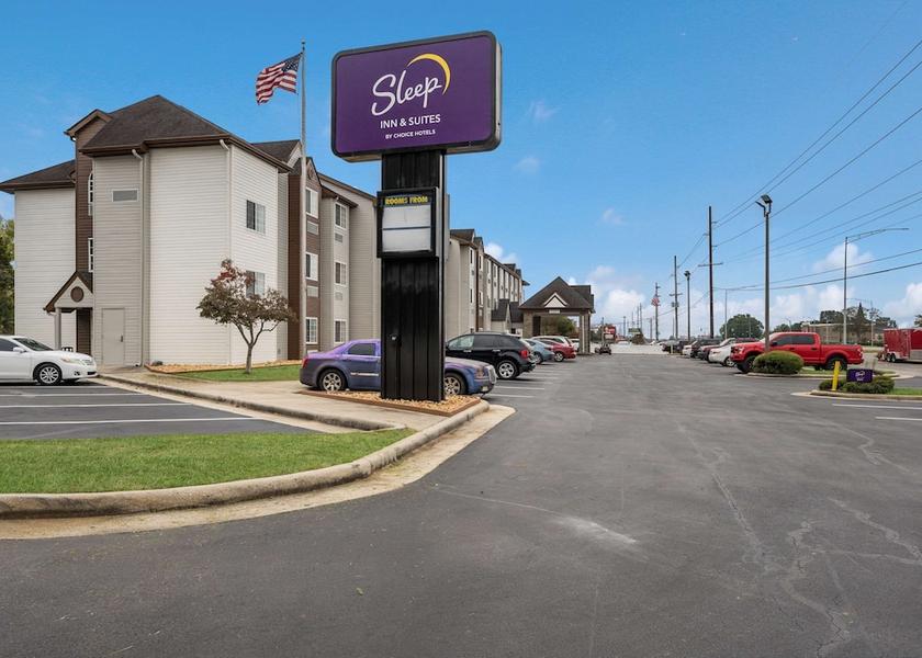 Alabama Decatur Exterior Detail