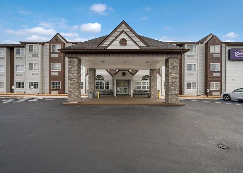 Alabama Decatur Exterior Detail