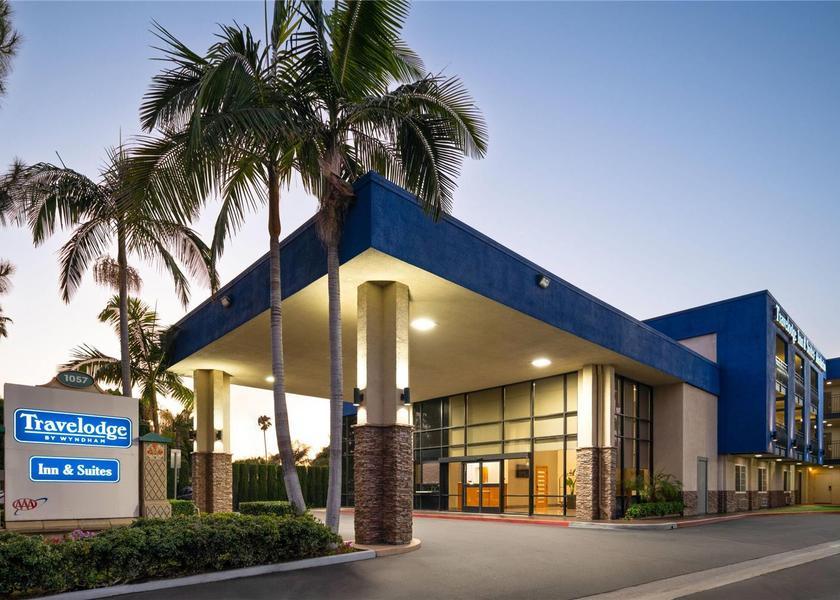 California Anaheim Exterior