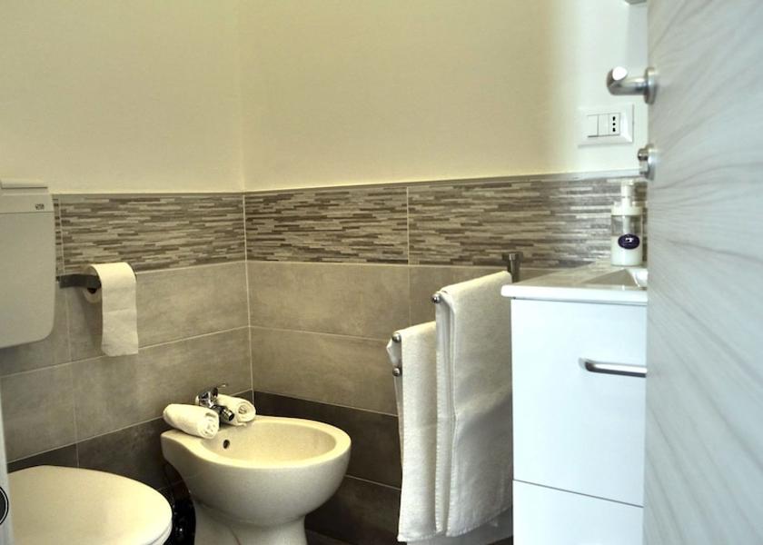 Sicily Patti Bathroom