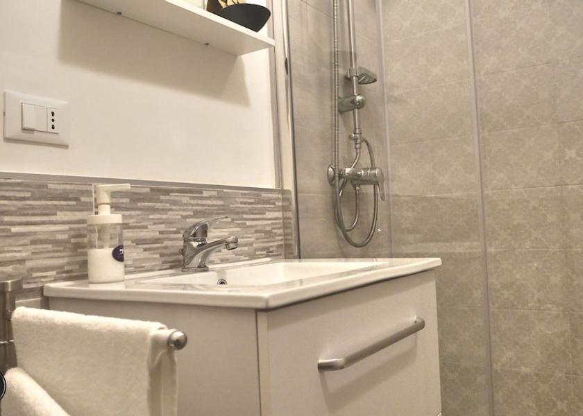 Sicily Patti Bathroom