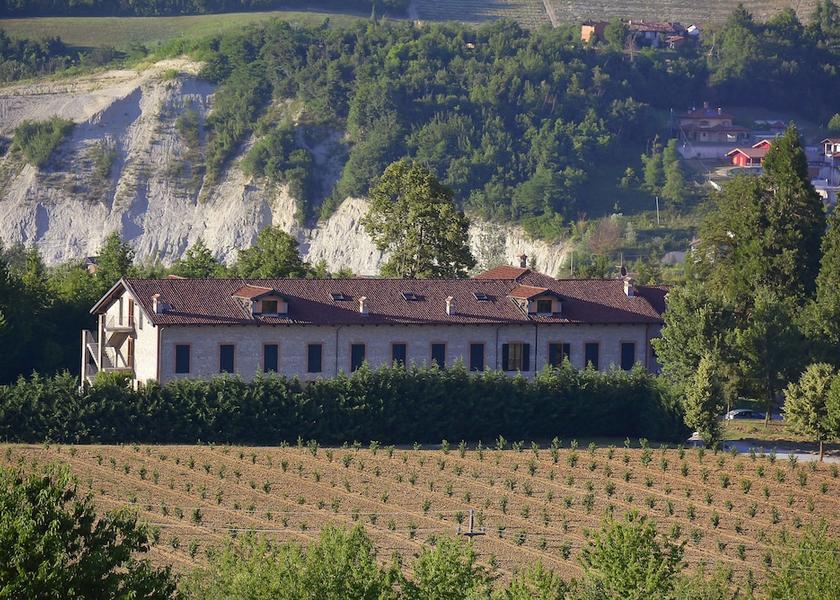 Piedmont Dogliani Property Grounds