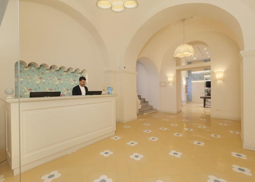 Campania Sant'Agnello Reception