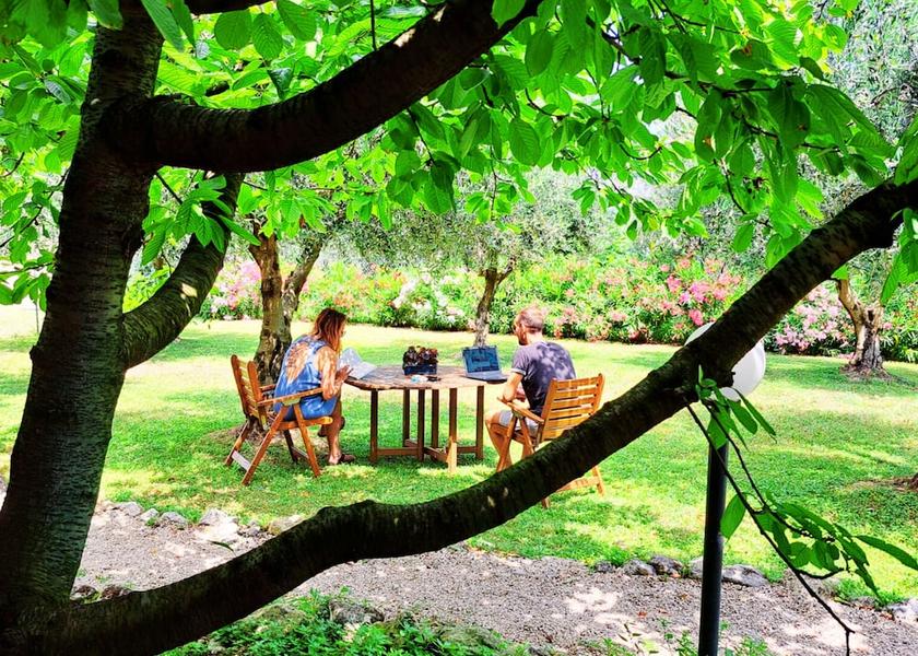 Abruzzo Moscufo Garden