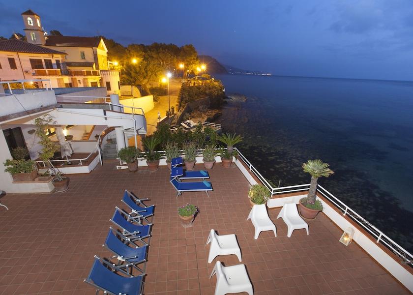 Campania Castellabate Terrace