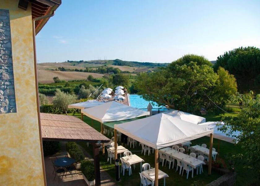 Tuscany Castellina Marittima Outdoor Dining