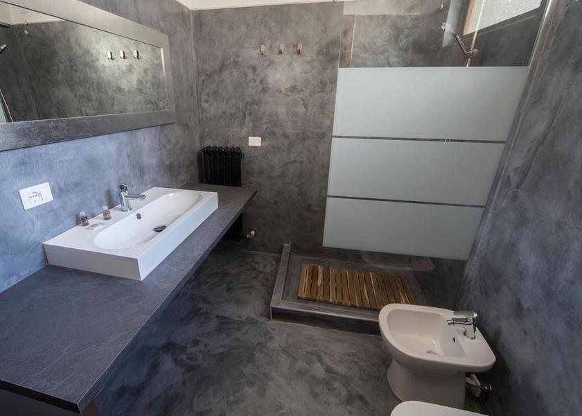 Veneto Caprino Veronese Double Room with Extra Bed