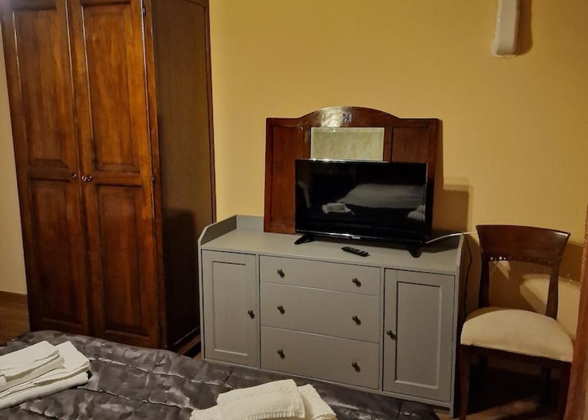 Veneto Caprino Veronese Room