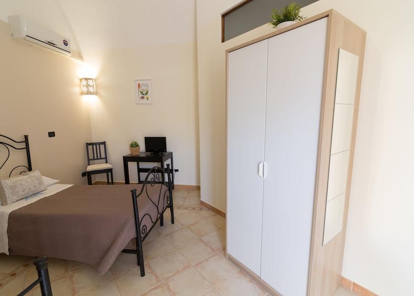 Puglia Toritto Room