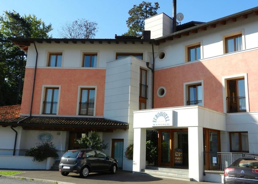 Friuli Venezia Giulia Maniago Front of property