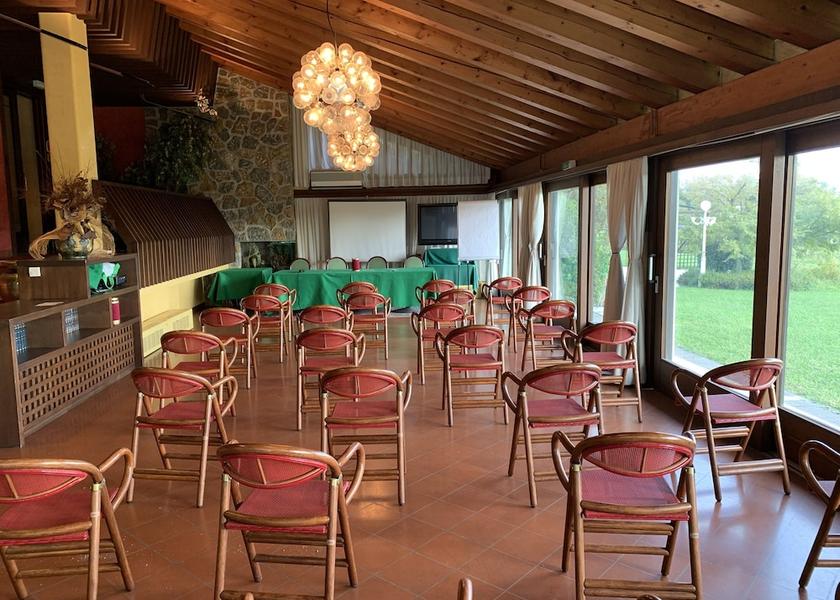 Veneto Montebelluna Meeting Room