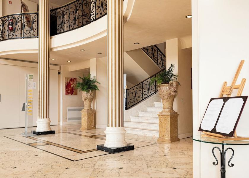 Veneto Susegana Lobby