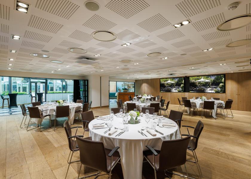 Île-de-France Paris Restaurant (Private room)
