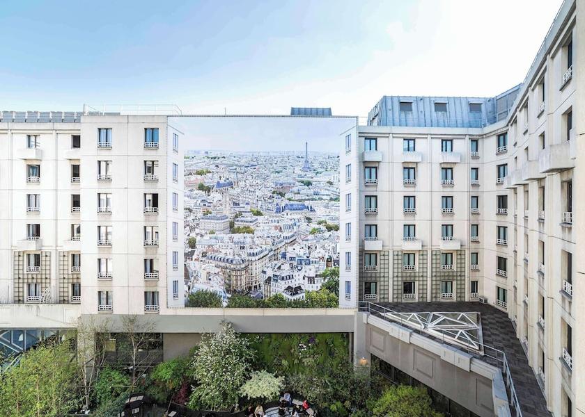 Ile-de-France Paris Room