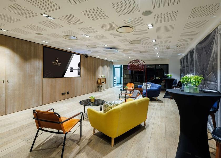 Ile-de-France Paris Meeting Room