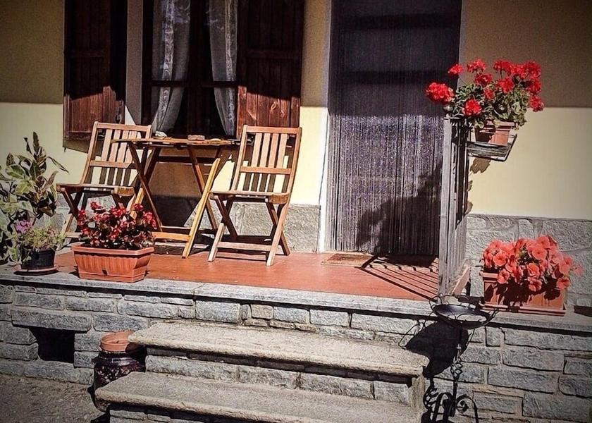 Valle d'Aosta Pont-Saint-Martin Facade