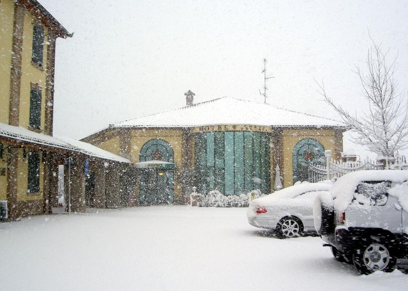 Emilia-Romagna San Prospero Parking