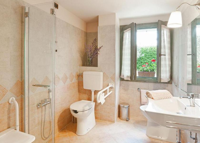 Lombardy San Felice del Benaco Apartment - Disabled Access 