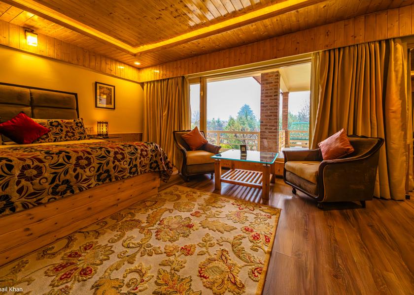 Jammu and Kashmir Srinagar Junior Suite