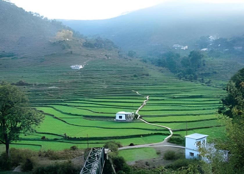 Uttarakhand Kausani Exterior view