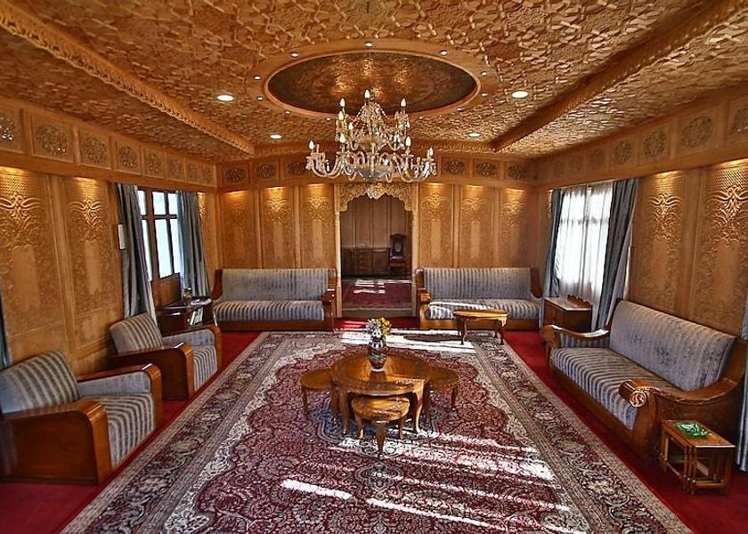 Jammu and Kashmir Srinagar Public Areas