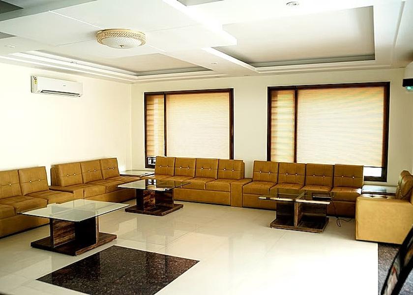 Uttarakhand Rishikesh Public Areas