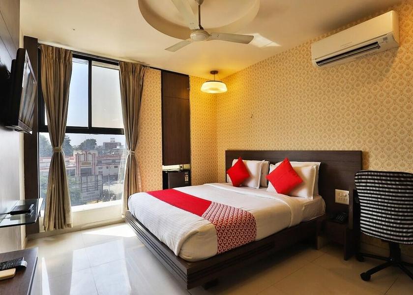 Gujarat Nadiad Club Room