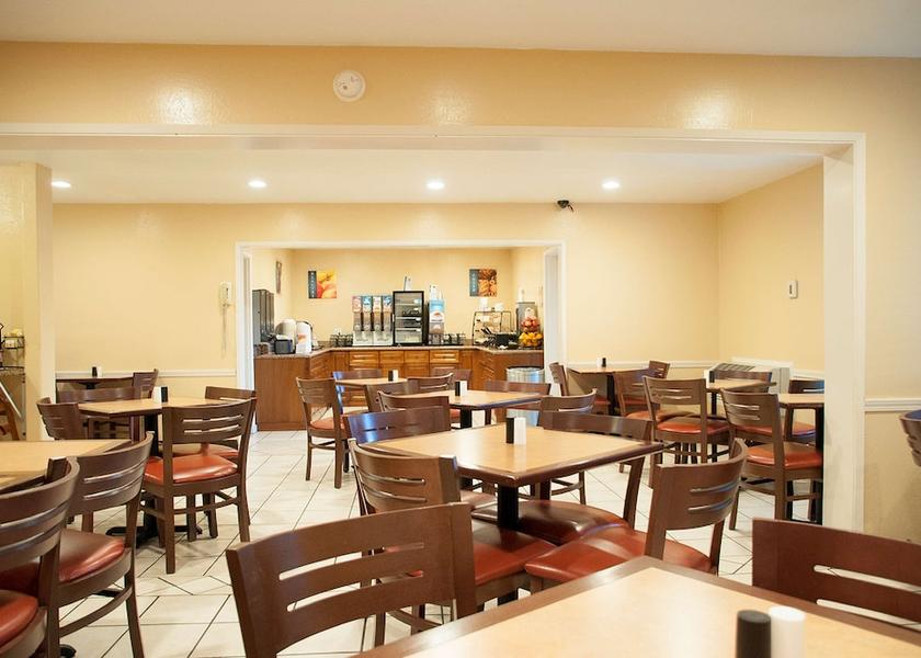 California Fresno Breakfast Area