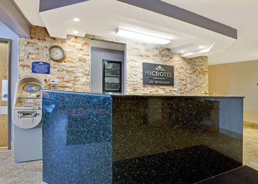 Michigan Roseville Lobby